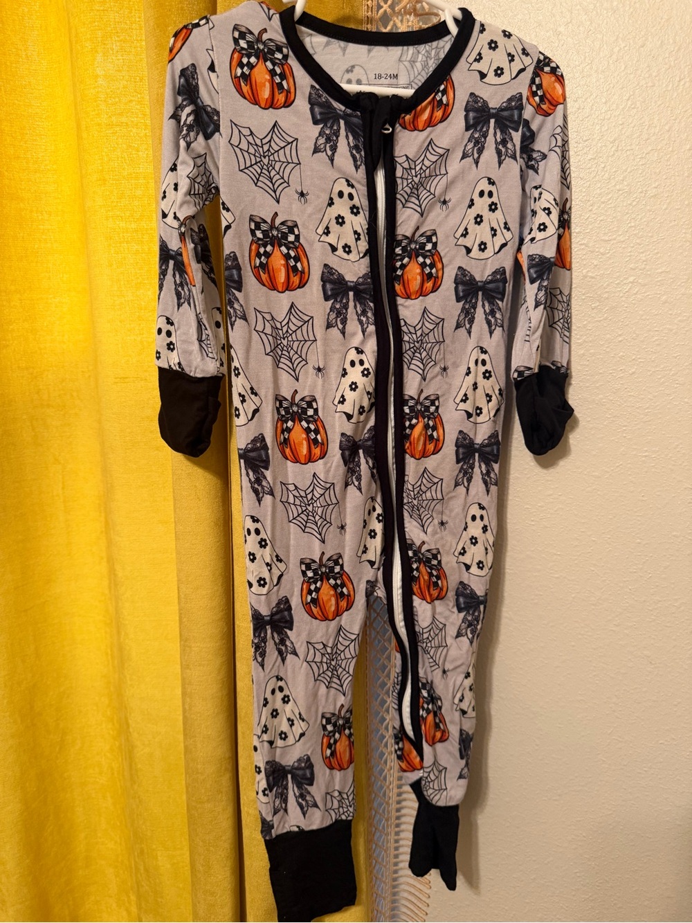 Unbranded Bamboo Halloween Zippy 18/24